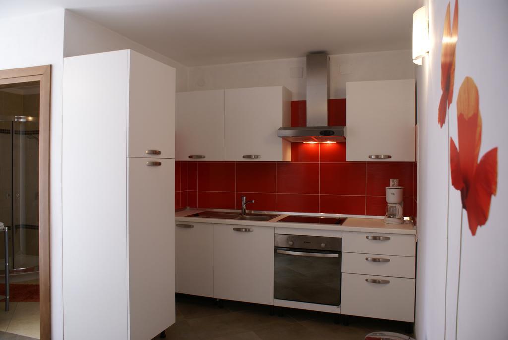 Apartment Adria Sun Porat  Exterior photo