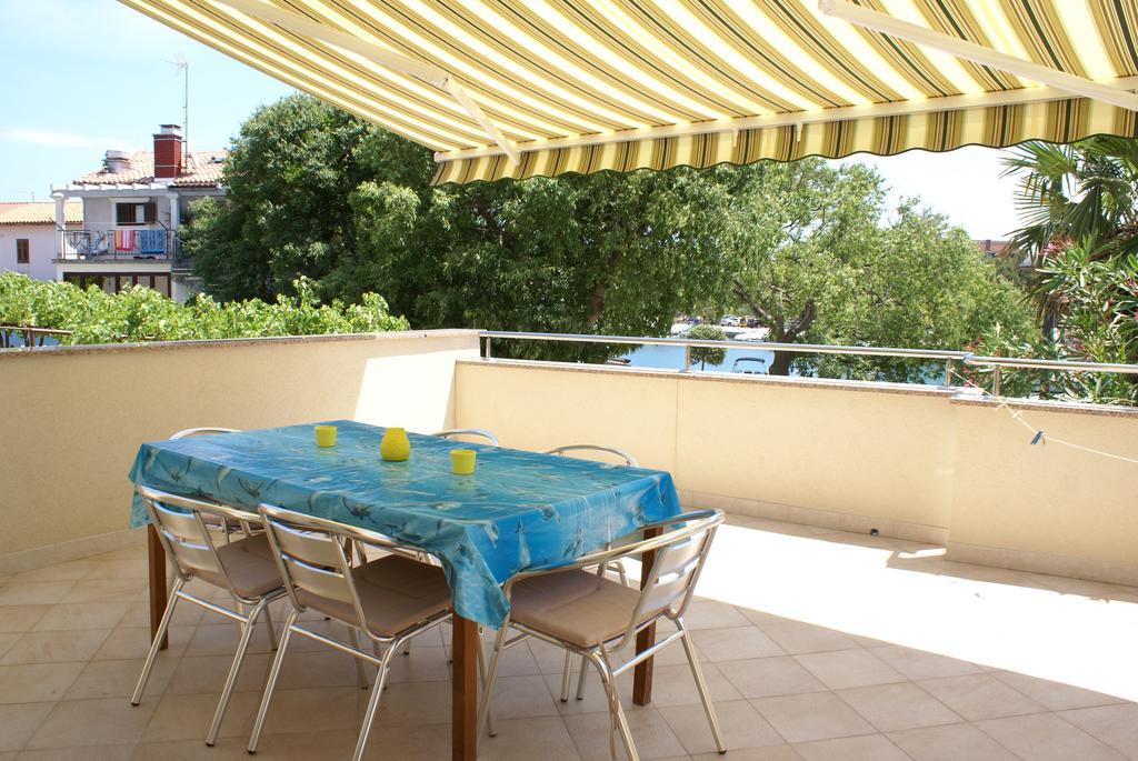 Apartment Adria Sun Porat  Exterior photo