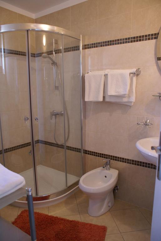Apartment Adria Sun Porat  Exterior photo