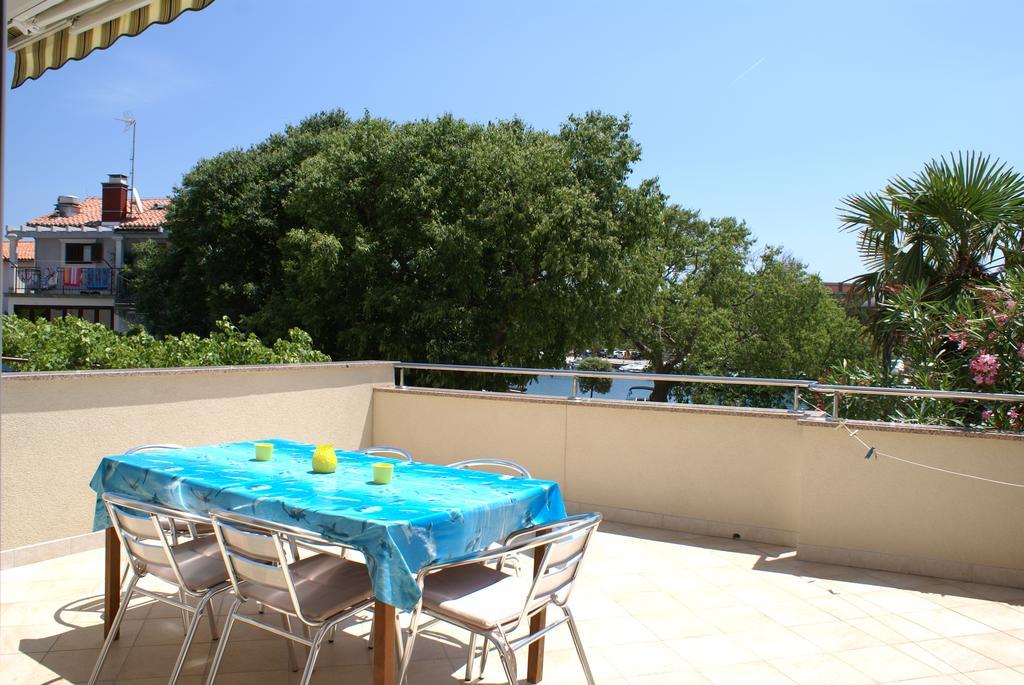 Apartment Adria Sun Porat  Exterior photo
